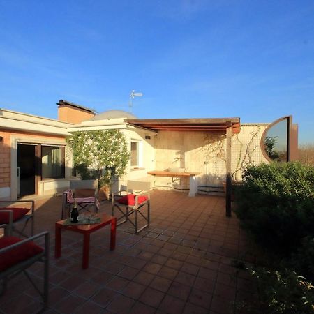 Beautiful Loft In Ponte Milvio With Terrace Apartman Róma Kültér fotó