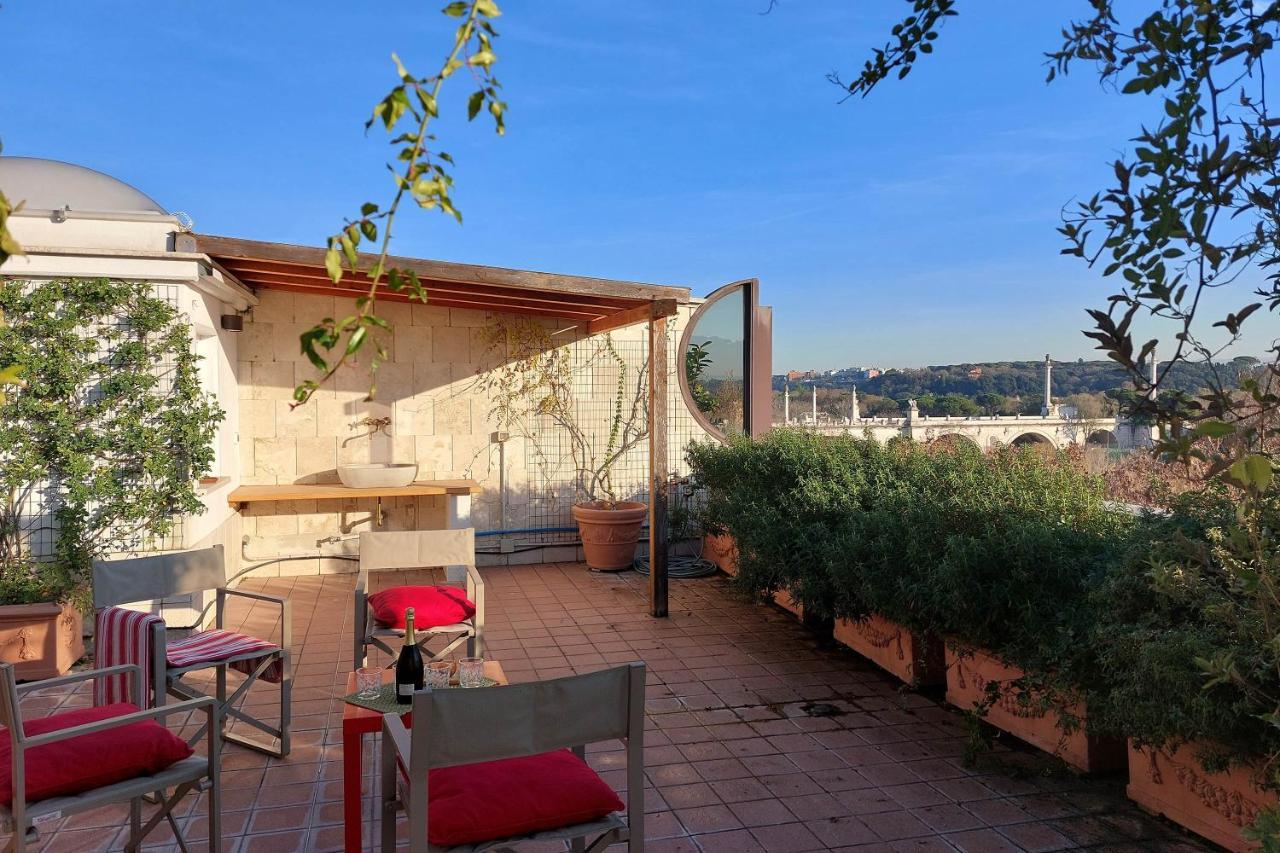 Beautiful Loft In Ponte Milvio With Terrace Apartman Róma Kültér fotó