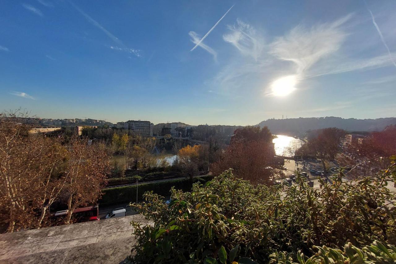 Beautiful Loft In Ponte Milvio With Terrace Apartman Róma Kültér fotó